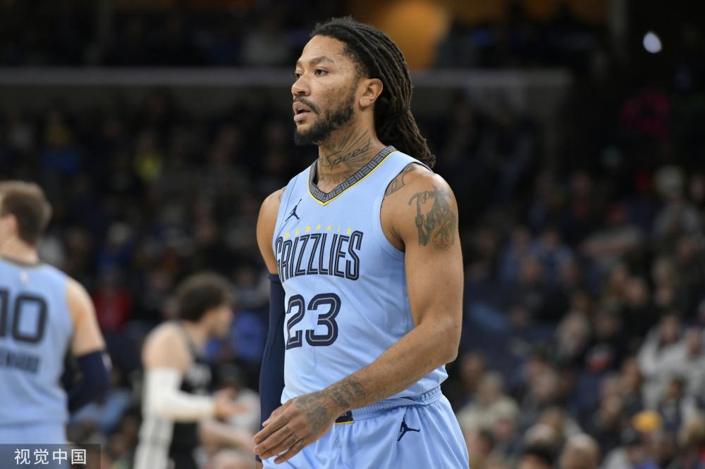 一个健康且 一个健康且