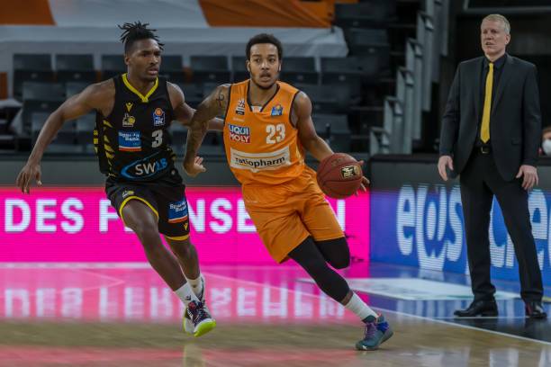 满波动的年 满波动的年